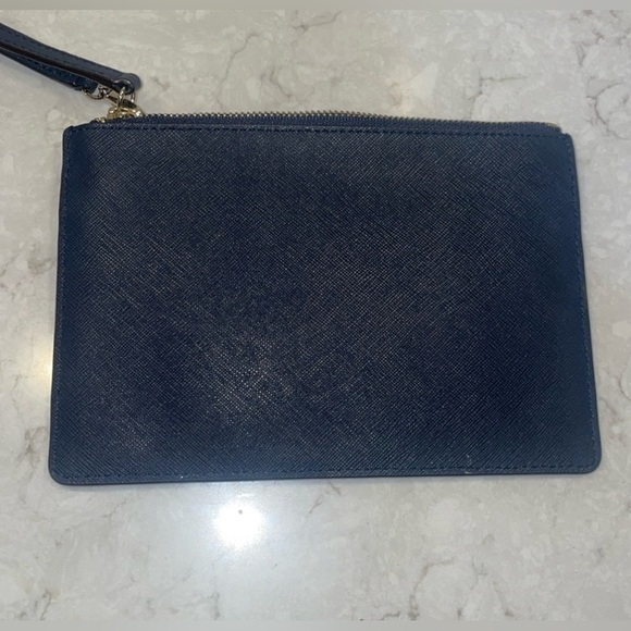 Kate Spade ♠️ Navy wristlet EUC - Picture 5 of 5